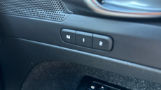 Volvo Xc40 2.0 B4P R DESIGN Pro 5dr Auto Petrol Estate